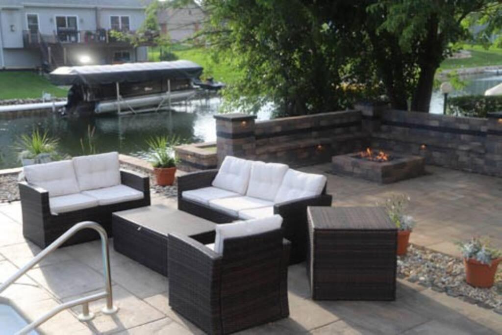 | Simonton Lake Man Cave