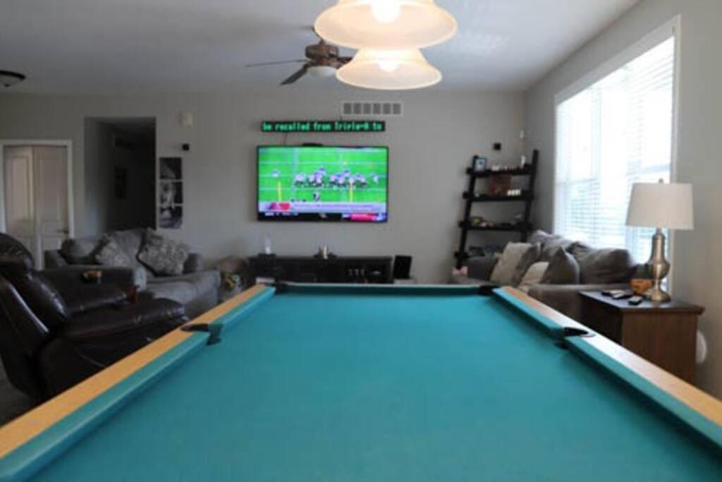 | Simonton Lake Man Cave