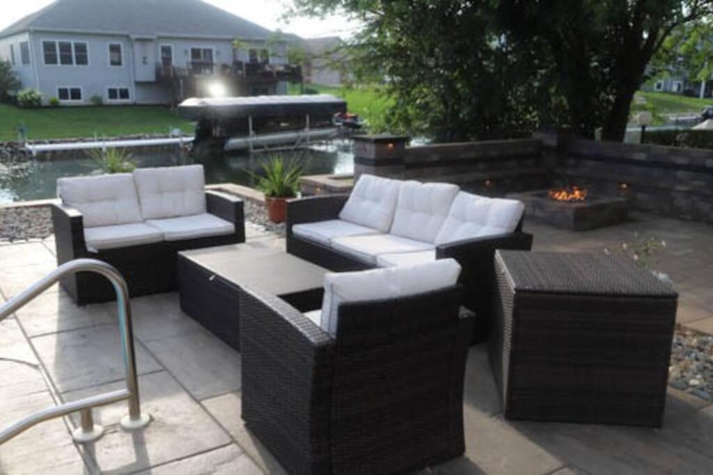 | Simonton Lake Man Cave