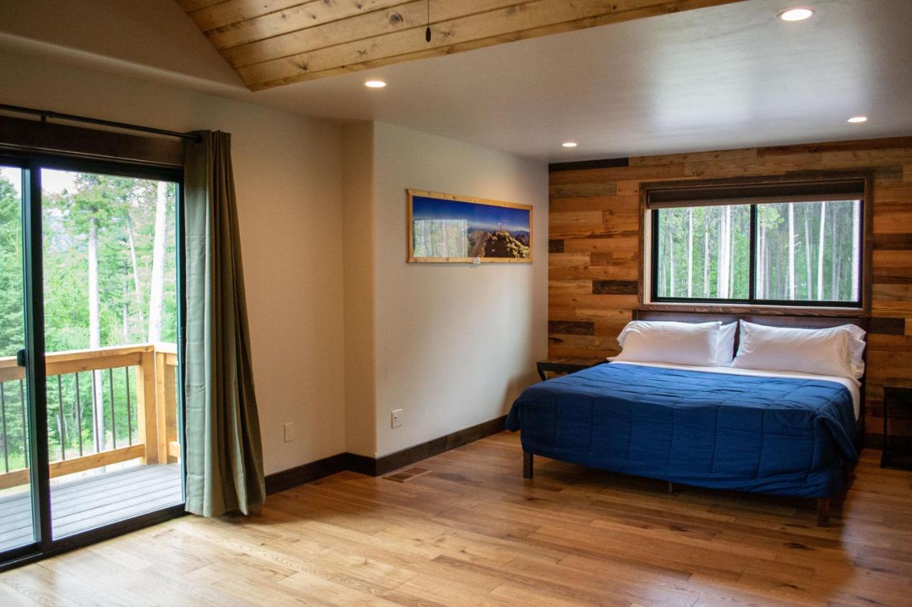 | Glacier Homestead