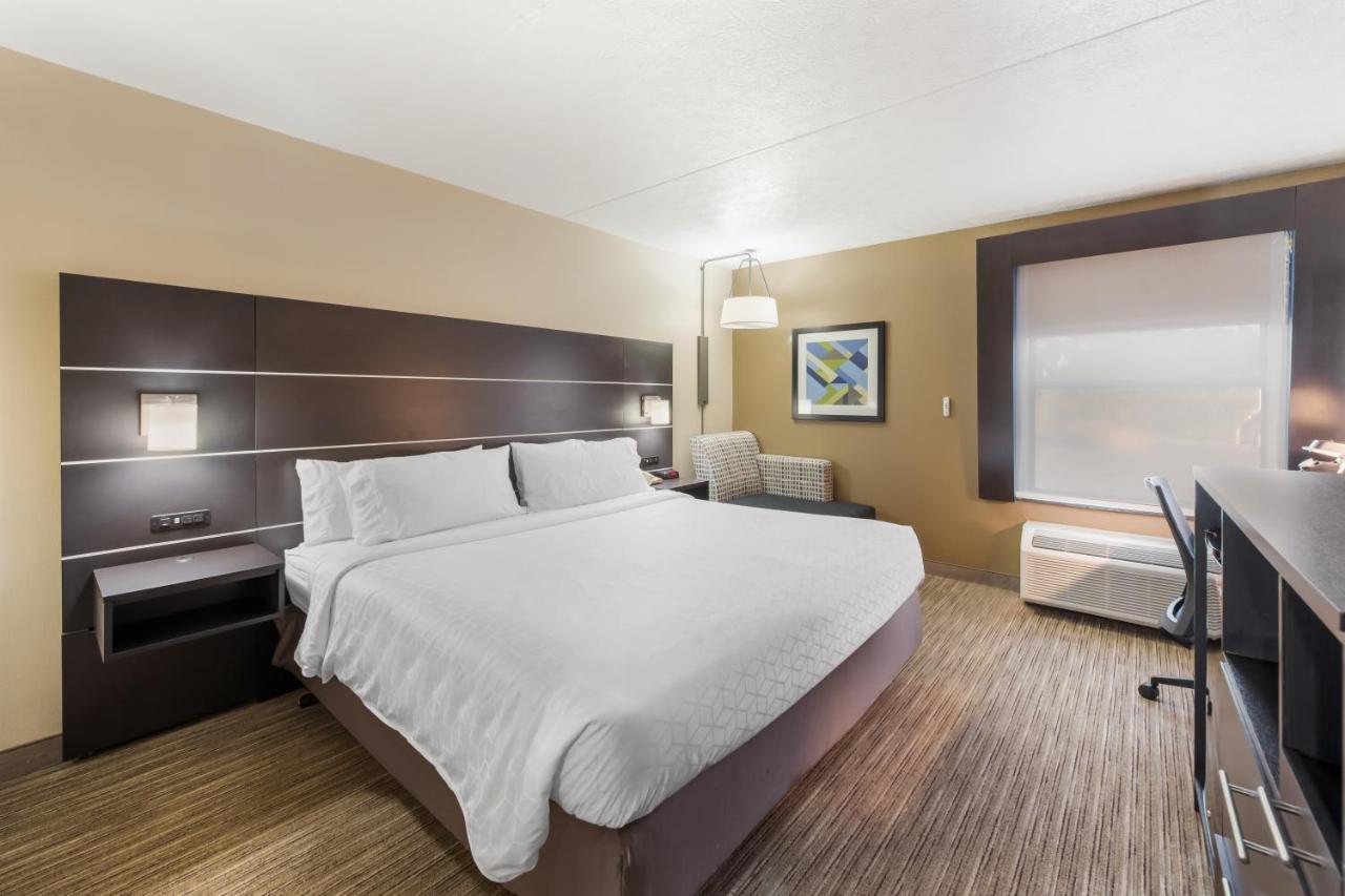 | Holiday Inn Express London-I-70, an IHG Hotel