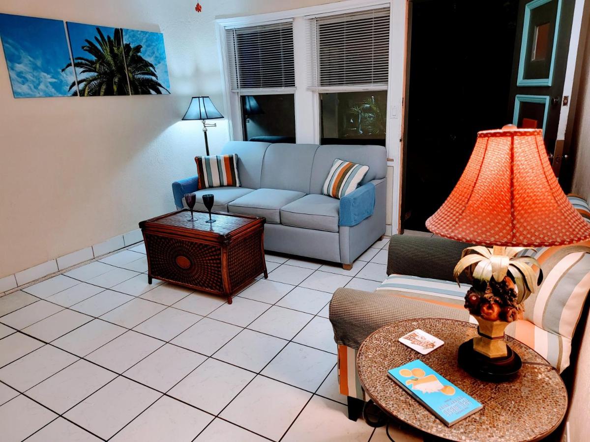 Deluxe Suite at Suite Dreams Inn by the beach