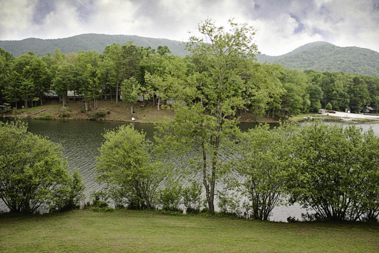 | Country Hideaway at Mountain Lakes Resort