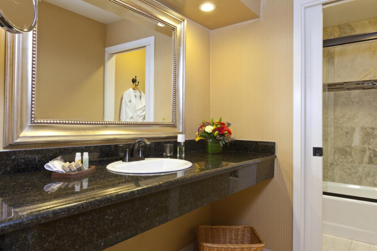 | The Creekside Inn