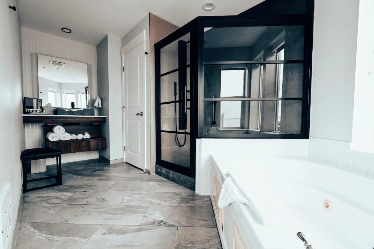 | Cannery Pier Hotel & Spa