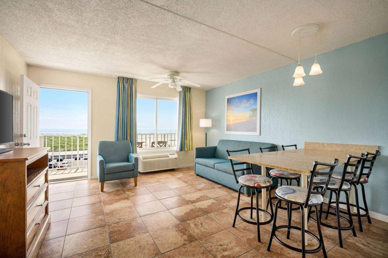 Oceanfront One-Bedroom Suite with Two Double Beds - Non-Smoking at Days Inn & Suites by Wyndham Wildwood
