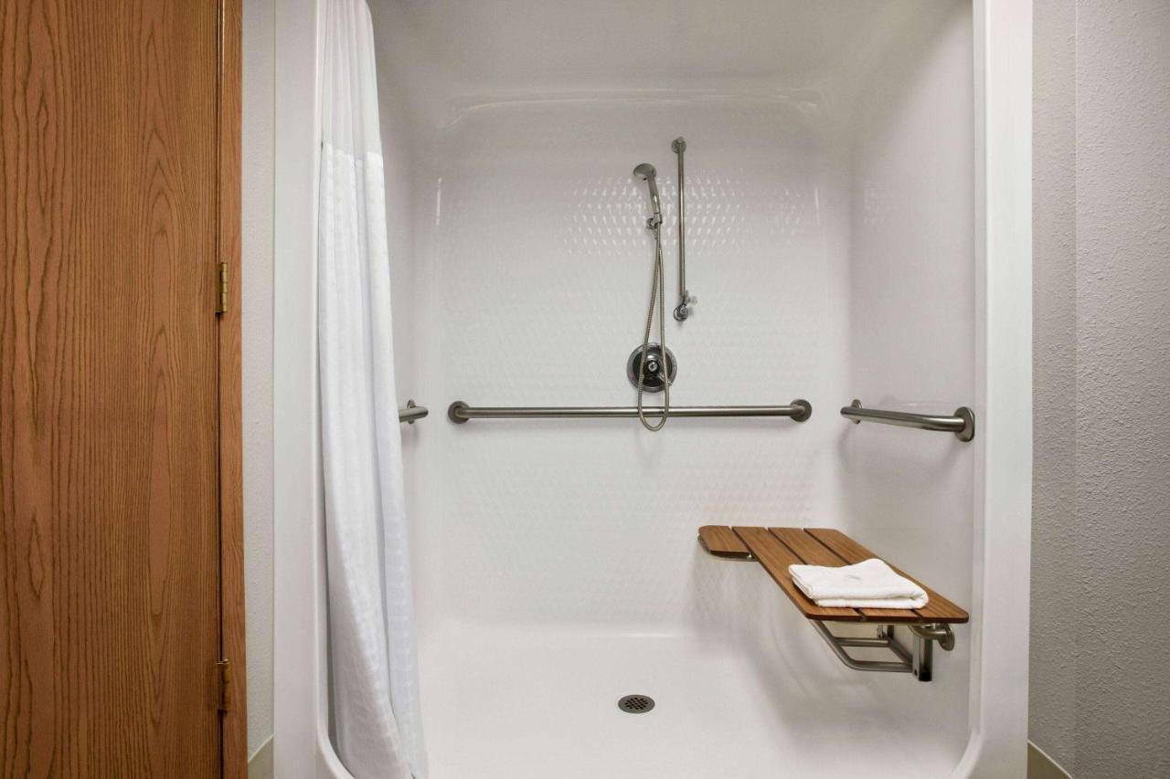 1 King Bed Mobility Accessible Room, Roll-In Shower, Non-Smoking at AmericInn by Wyndham Branson & Conference Center