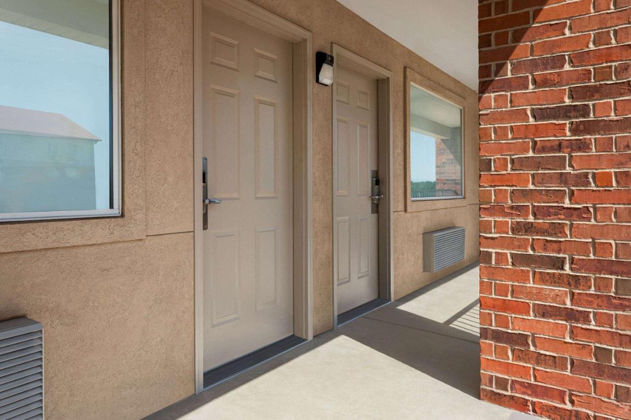 2 Queen Beds, Exterior Room, Non-Smoking at AmericInn by Wyndham Branson & Conference Center