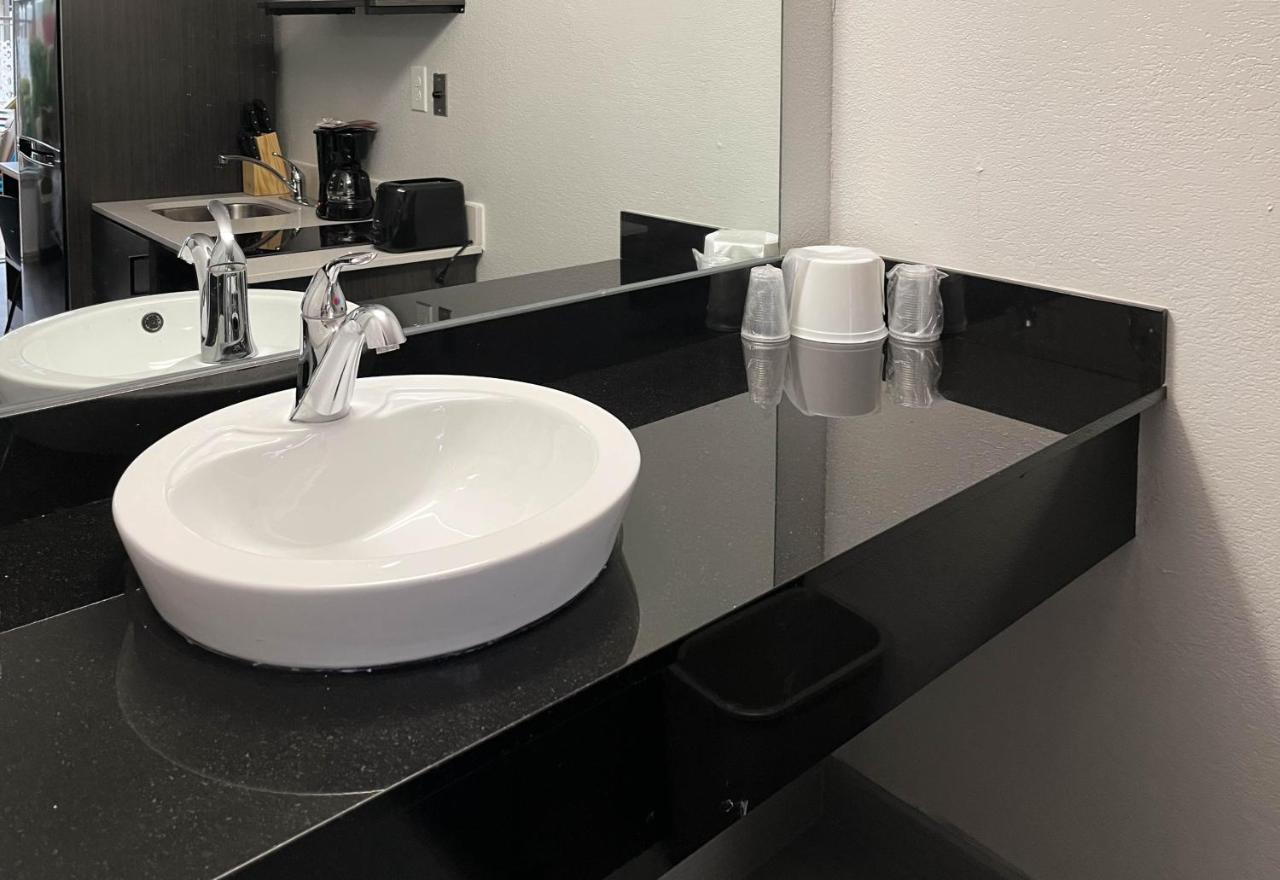 | Studio 6 Bay Minette AL