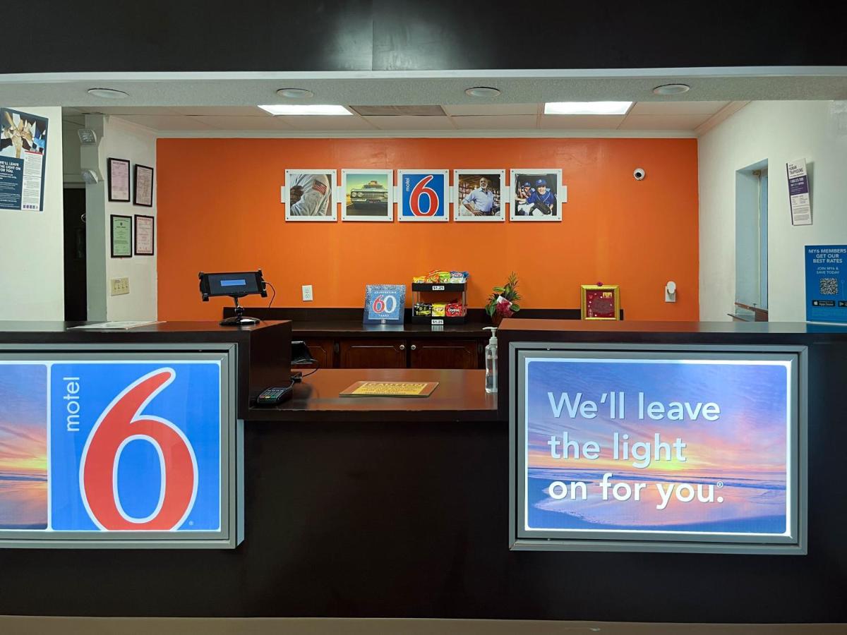 | Studio 6 Bay Minette AL
