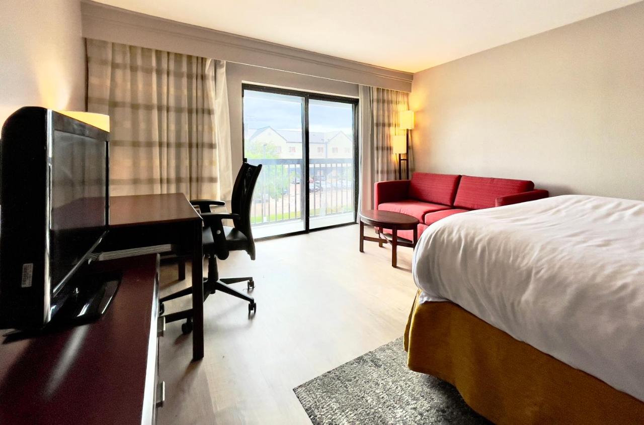 | Longhorn Inn & Suites - Fort Worth Fossil Creek
