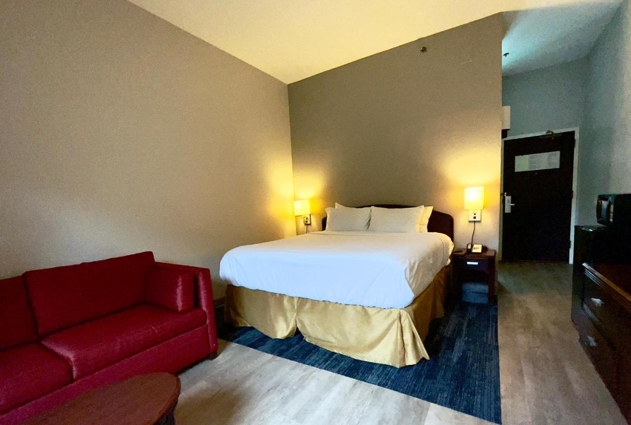 | Longhorn Inn & Suites - Fort Worth Fossil Creek