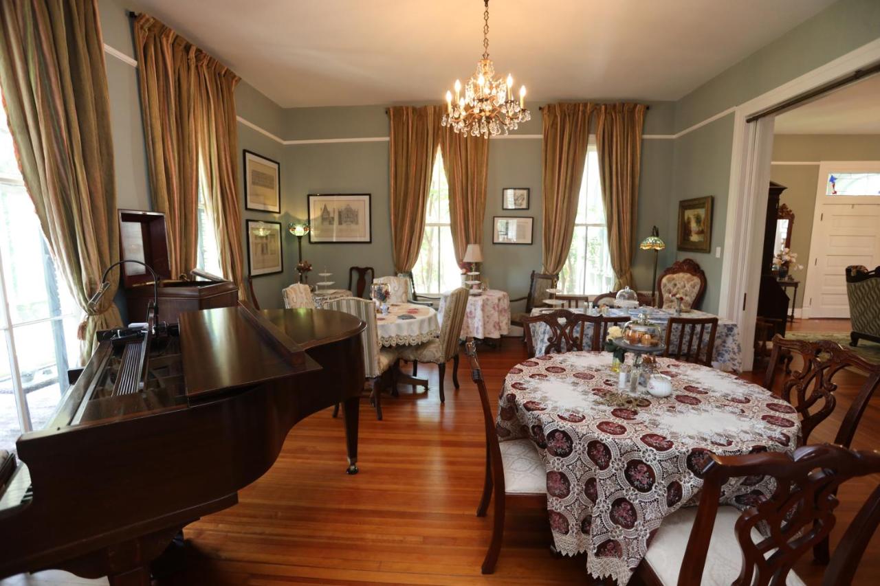 | Virginia Point INN