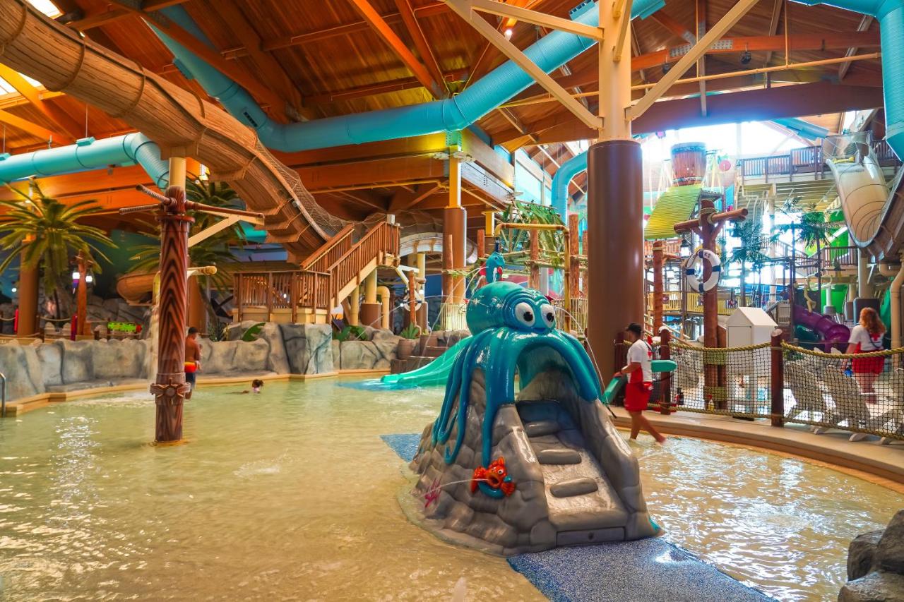 | Castaway Bay by Cedar Point Resorts