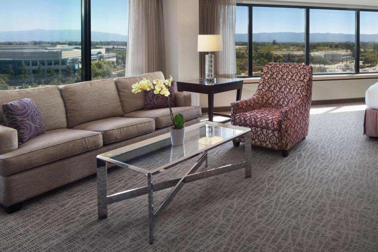 Junior King Suite - Hearing Accessible at Sonesta San Jose - Milpitas