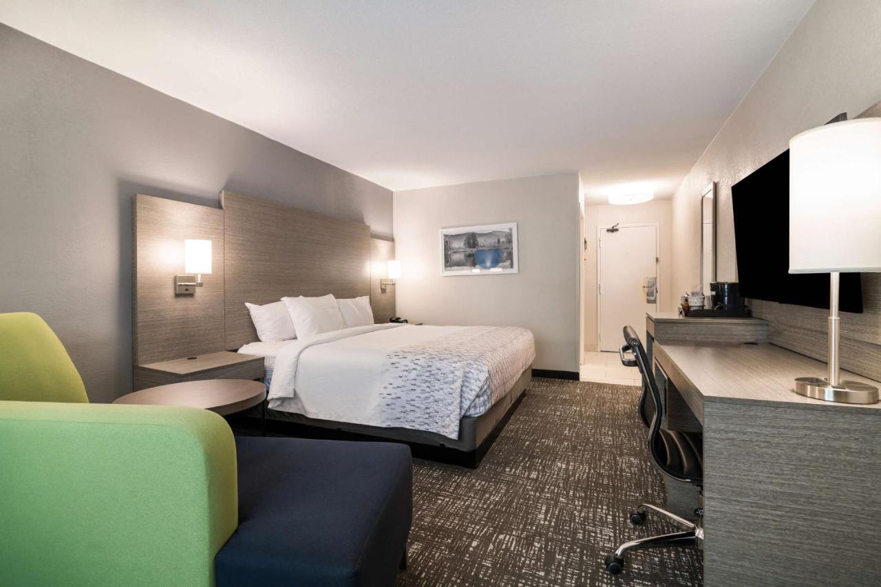 | Best Western Plymouth Inn-White Mountains