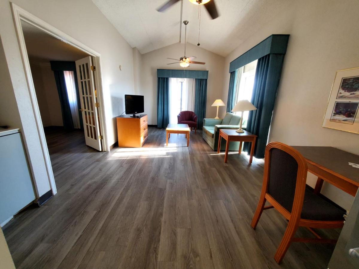 Deluxe Family Suite - Non-Smoking at Baymont by Wyndham Abilene