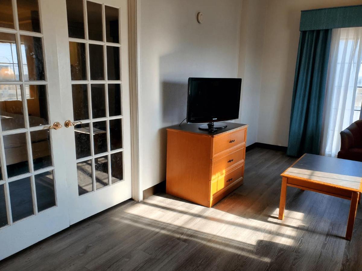 Deluxe Family Suite - Non-Smoking at Baymont by Wyndham Abilene