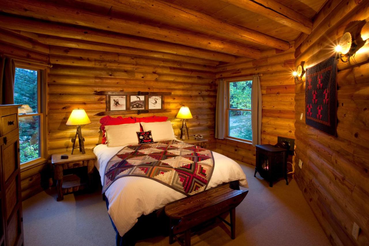 Four-Bedroom Chalet at Alpine Village Suites