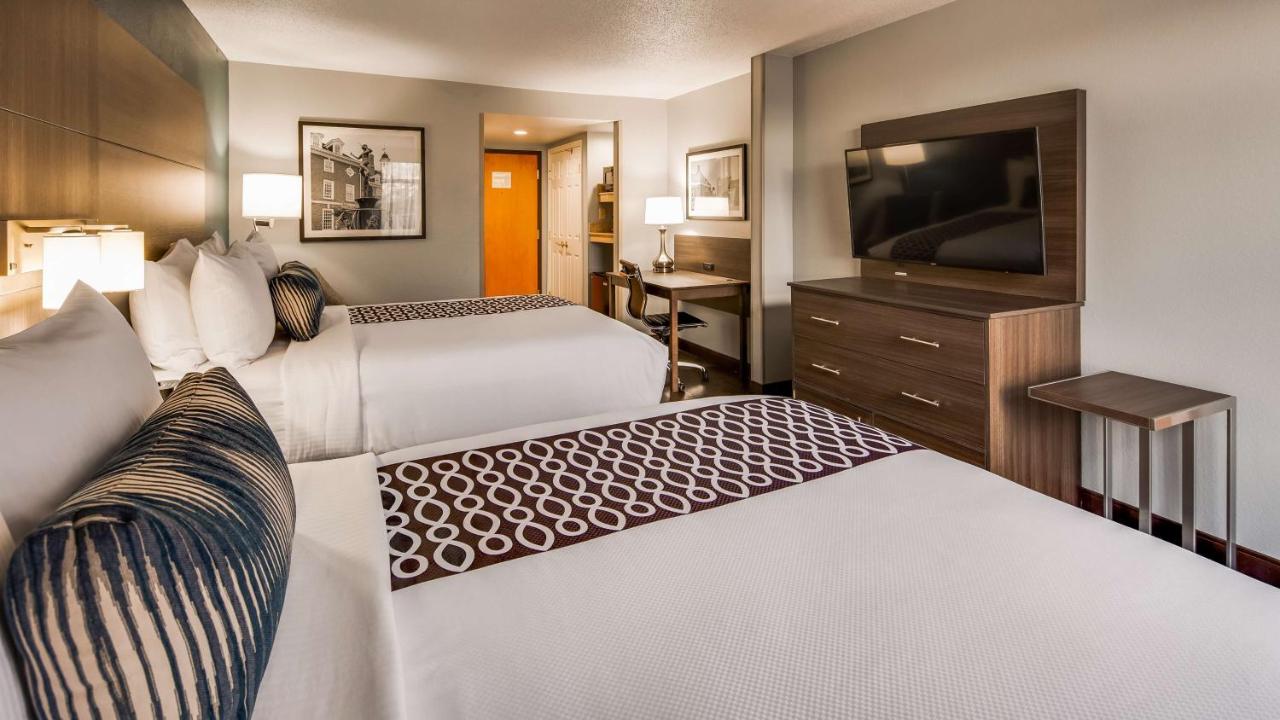 Queen Room with Two Queen Beds - Pet-friendly at Best Western Plus Champaign/Urbana Inn
