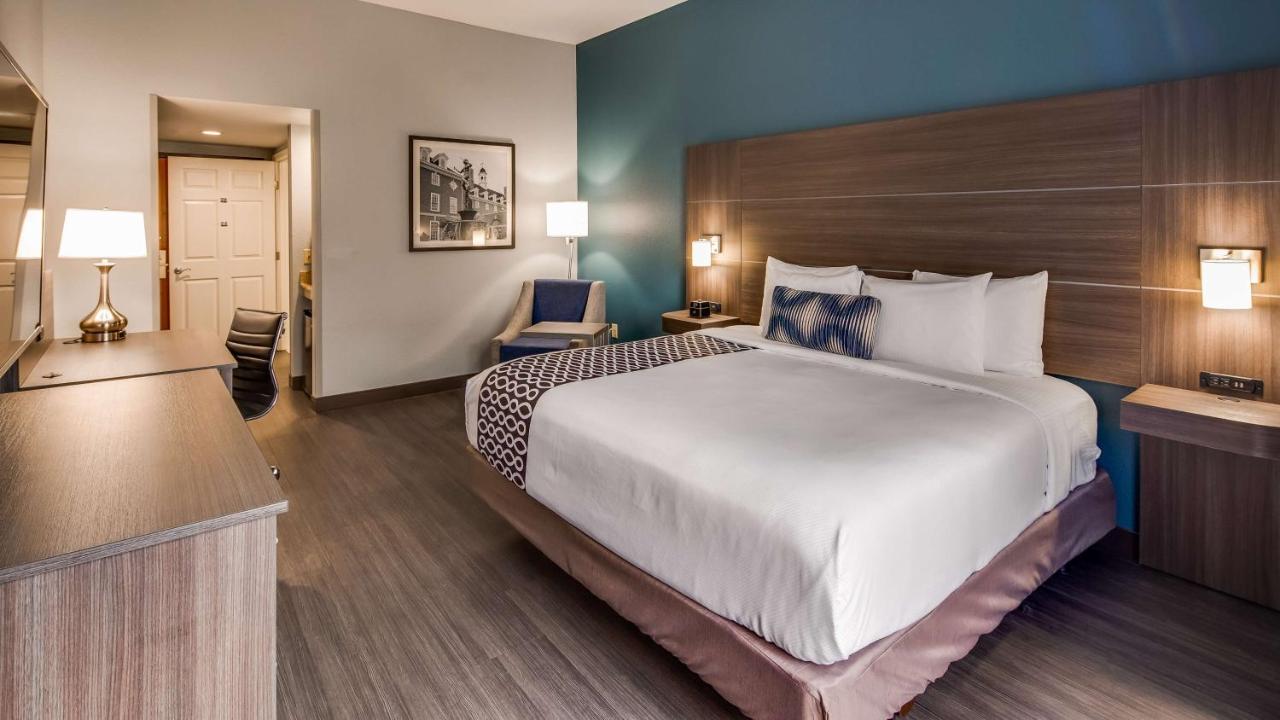King Room at Best Western Plus Champaign/Urbana Inn