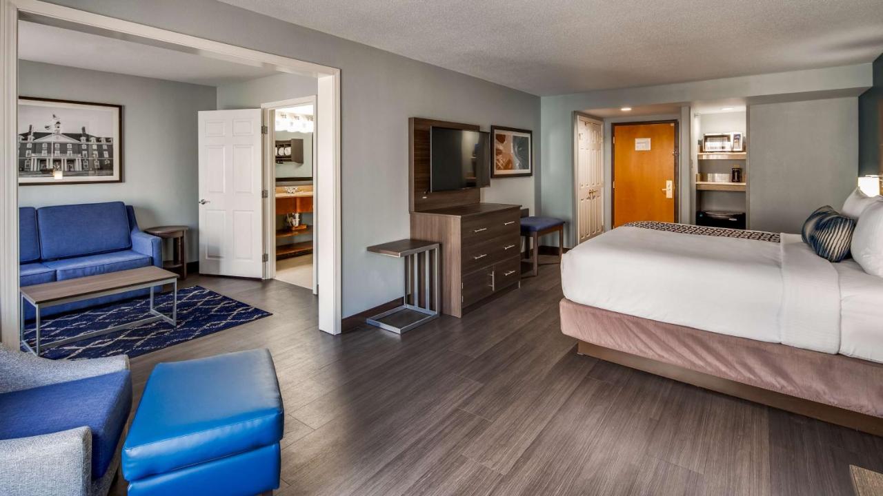 King Room with Sofa Bed at Best Western Plus Champaign/Urbana Inn