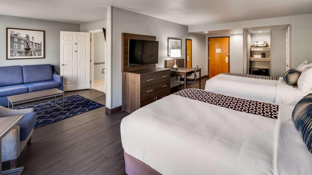 Queen Room with Two Queen Beds and Sofa Bed at Best Western Plus Champaign/Urbana Inn