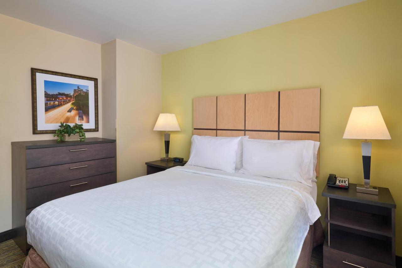  | Candlewood Suites New York City-Times Square