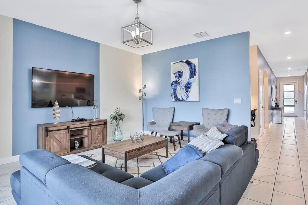 | House Majestic, Luxury Villa, 6 bedroom/5 bathroom