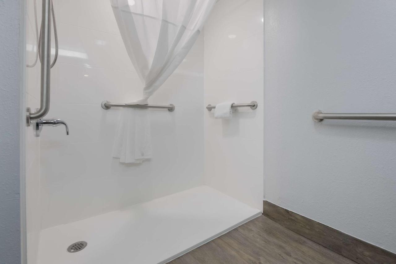 | SureStay Plus Hotel by Best Western Gatlinburg