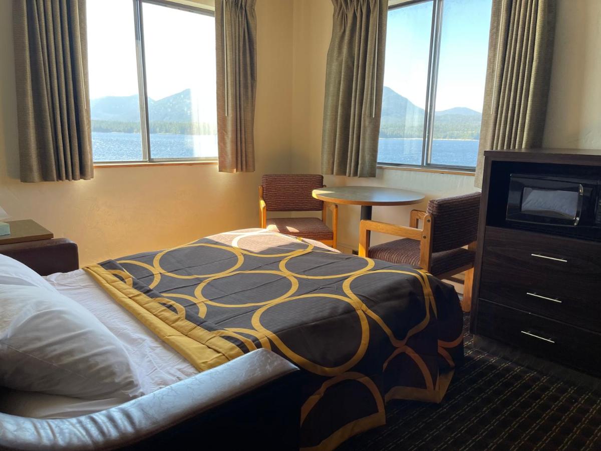 | Super 8 by Wyndham Ketchikan