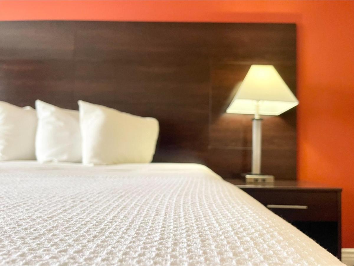 Deluxe Double Room at FairBridge Inn & Suites Cuero