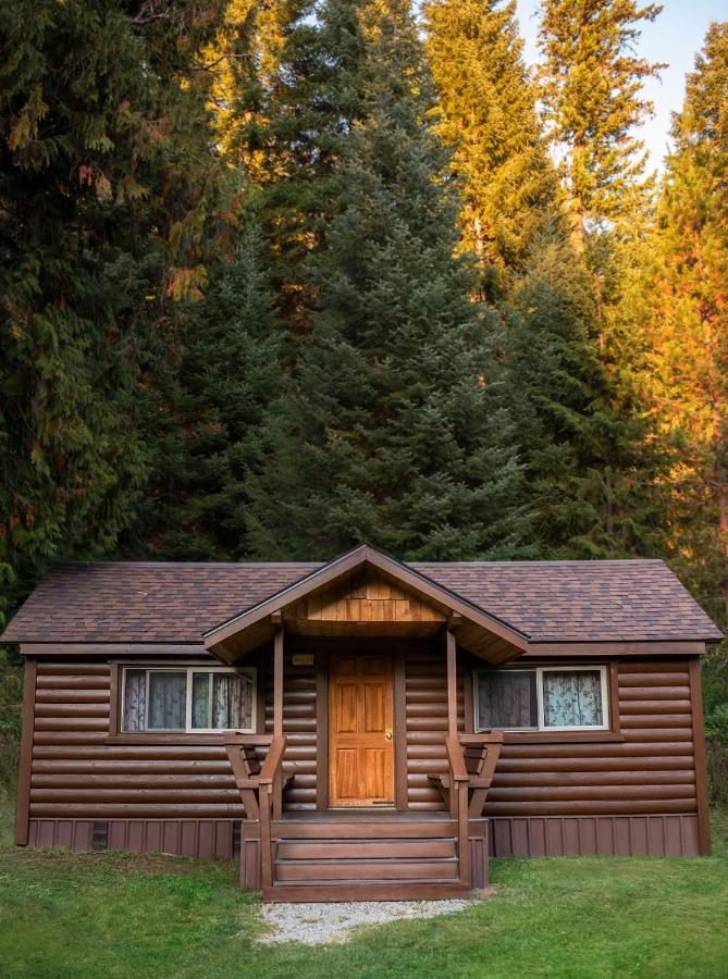 | Lochsa Lodge