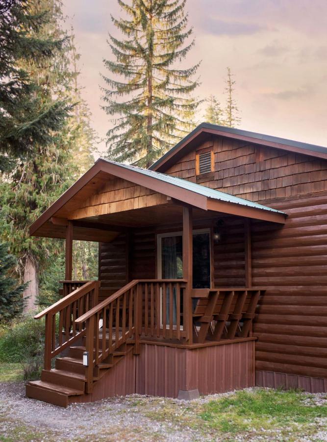 | Lochsa Lodge