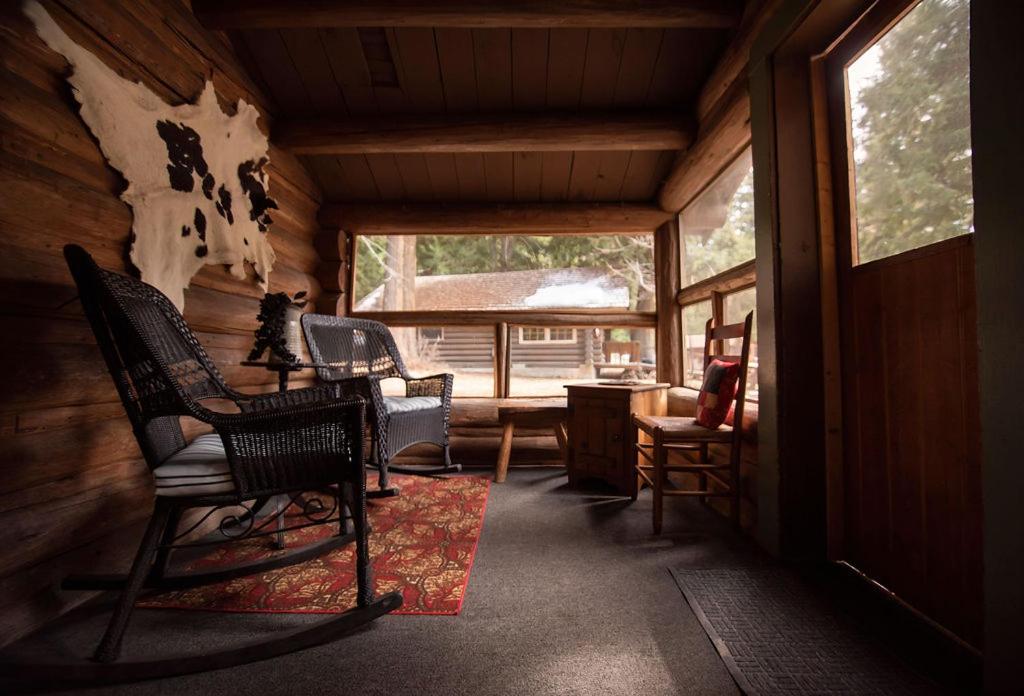 | Lochsa Lodge