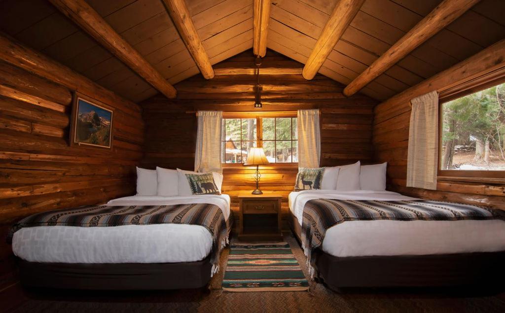 | Lochsa Lodge