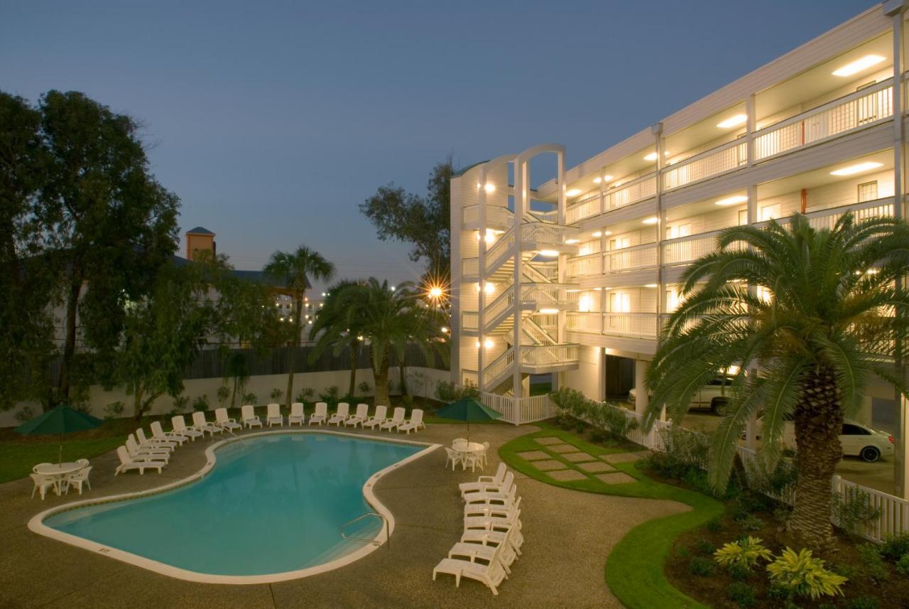 | Casa Del Mar Beachfront Suites Onsite Team