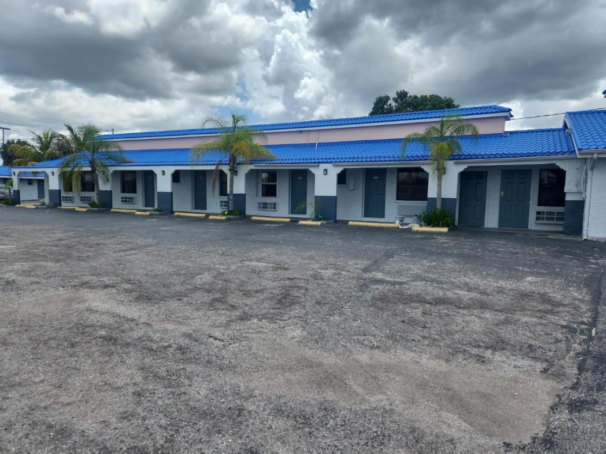  | Budget Inn of Sebring
