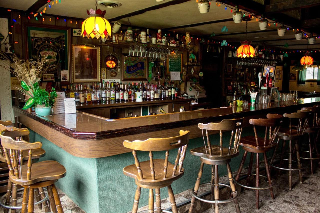 | Jimmy OConnor's Windham Mtn Inn