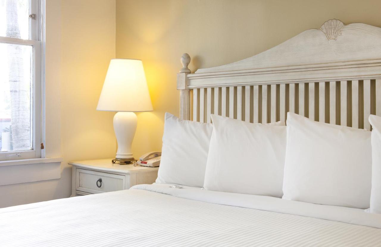 Deluxe King Room at The Southernmost Inn - Adults Only