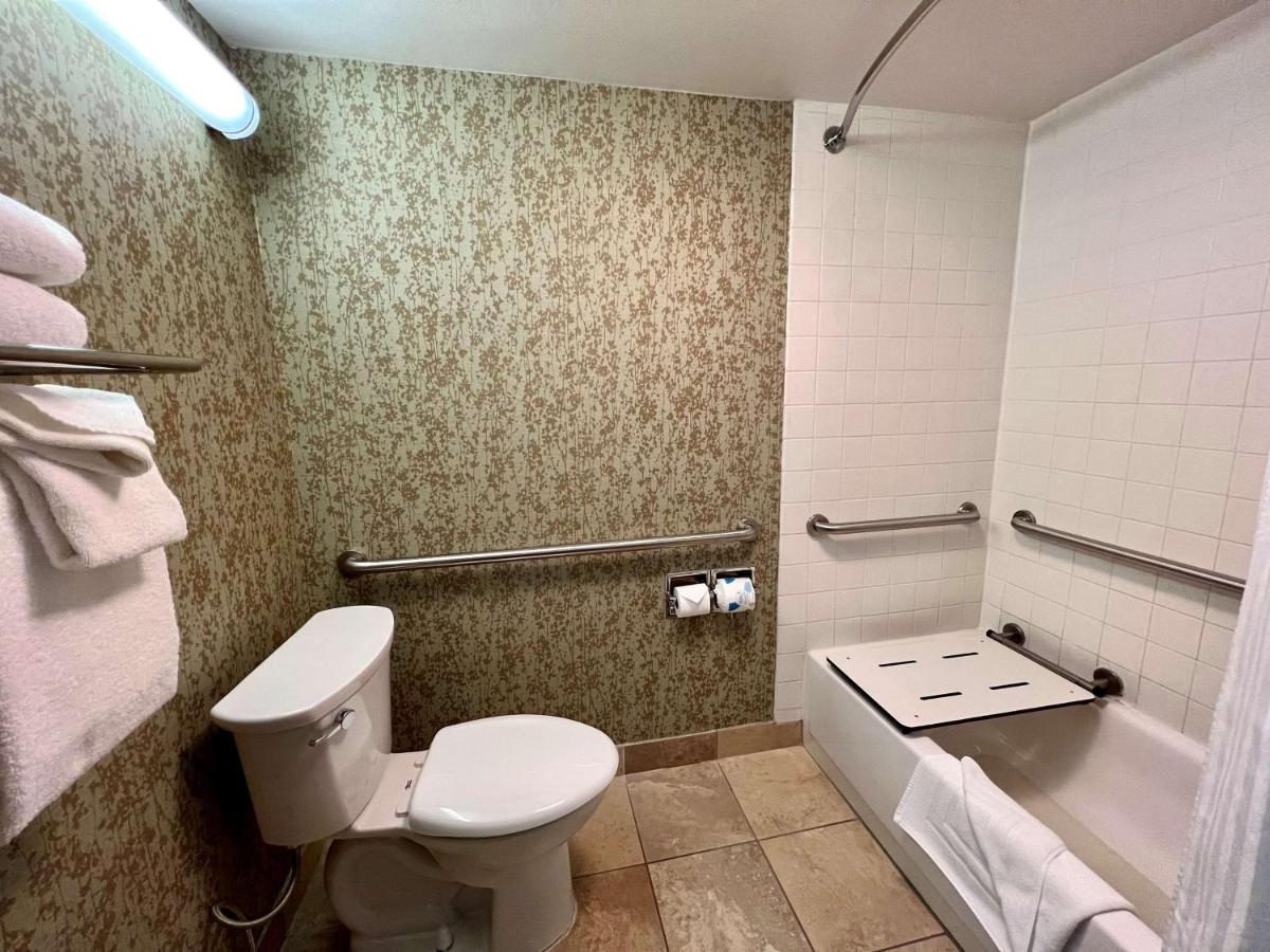 Salt Lake Plaza Hotel SureStay Collection by Best Western