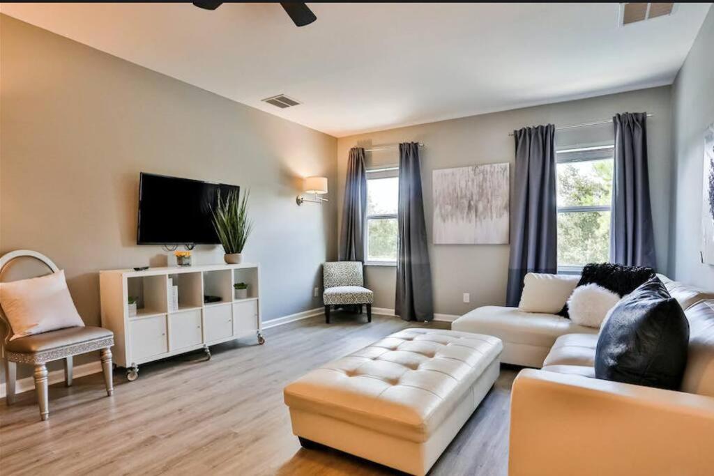  | Luxurious Solterra Resort Villa Pool & Game Room