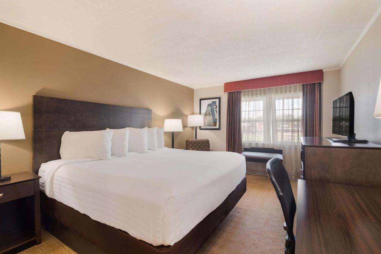 | Best Western University Inn