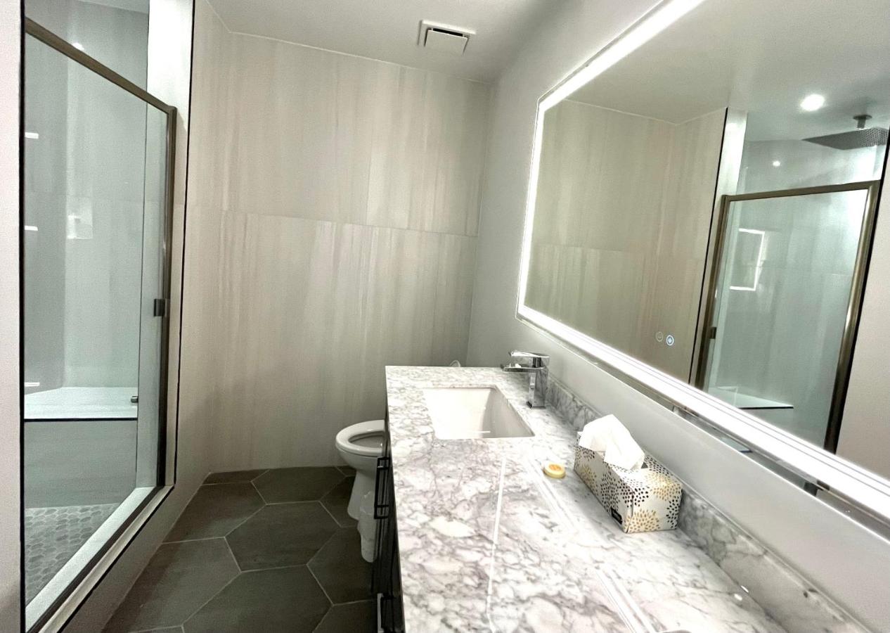  | Modern Hamilton Cove Villa w/golf cart