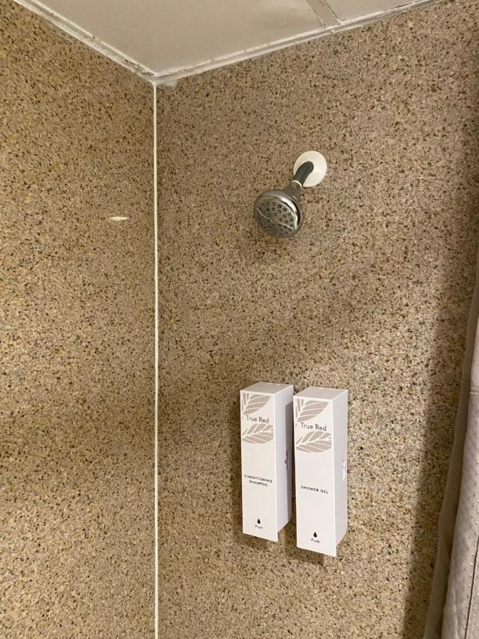 Deluxe King Room Non-Smoking at Red Roof Inn Vero Beach - I-95