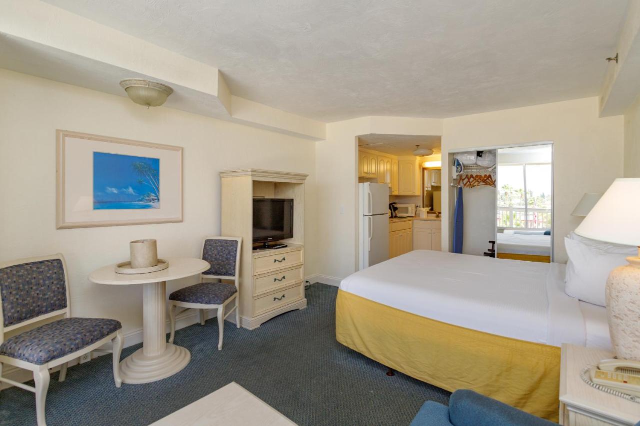  | Relaxing 1-Bedroom Oceanfront Condo With Pool