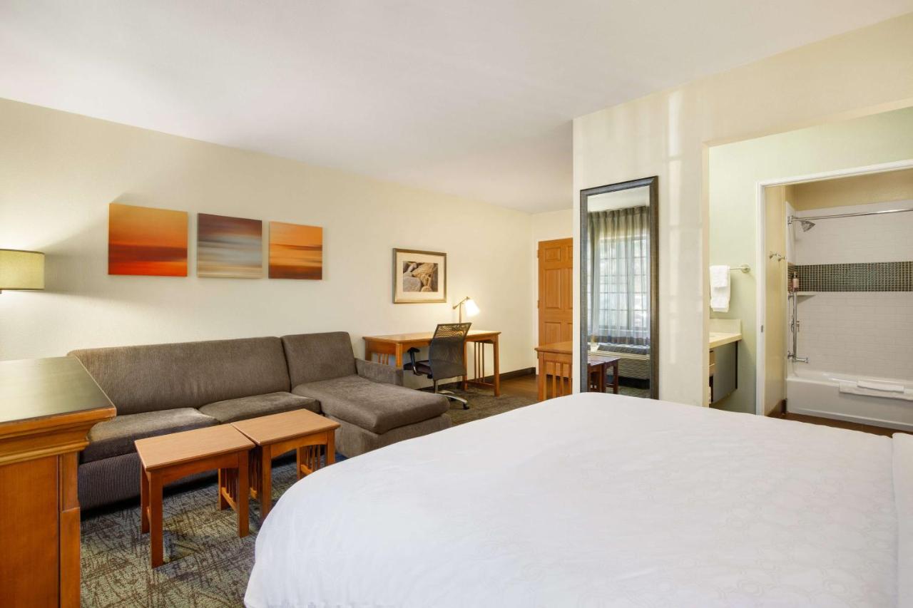 | Sonesta ES Suites San Diego - Rancho Bernardo