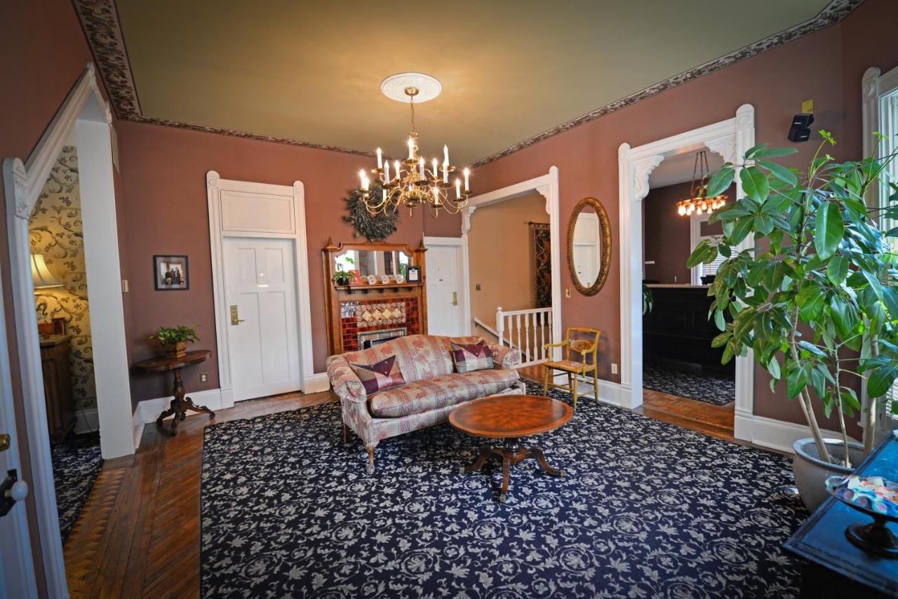 | Grant Street Inn - Bloomington