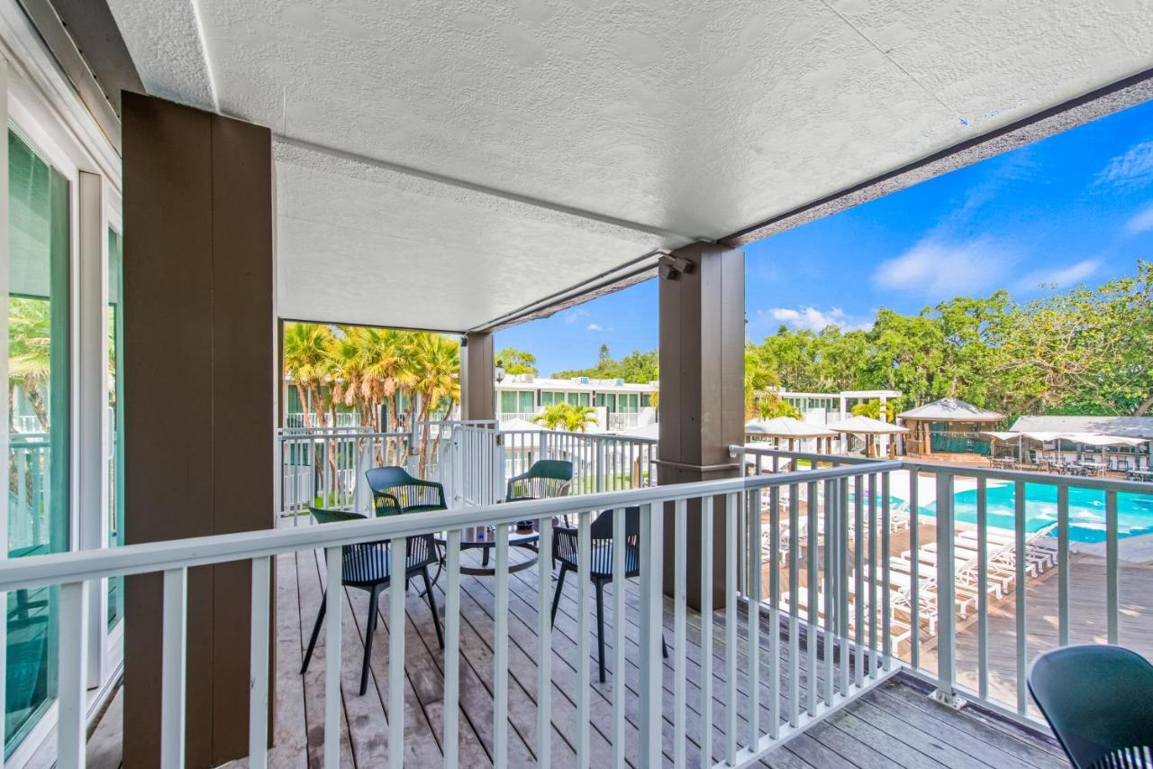 King Suite with Pool View at Casey Key Resorts - Mainland