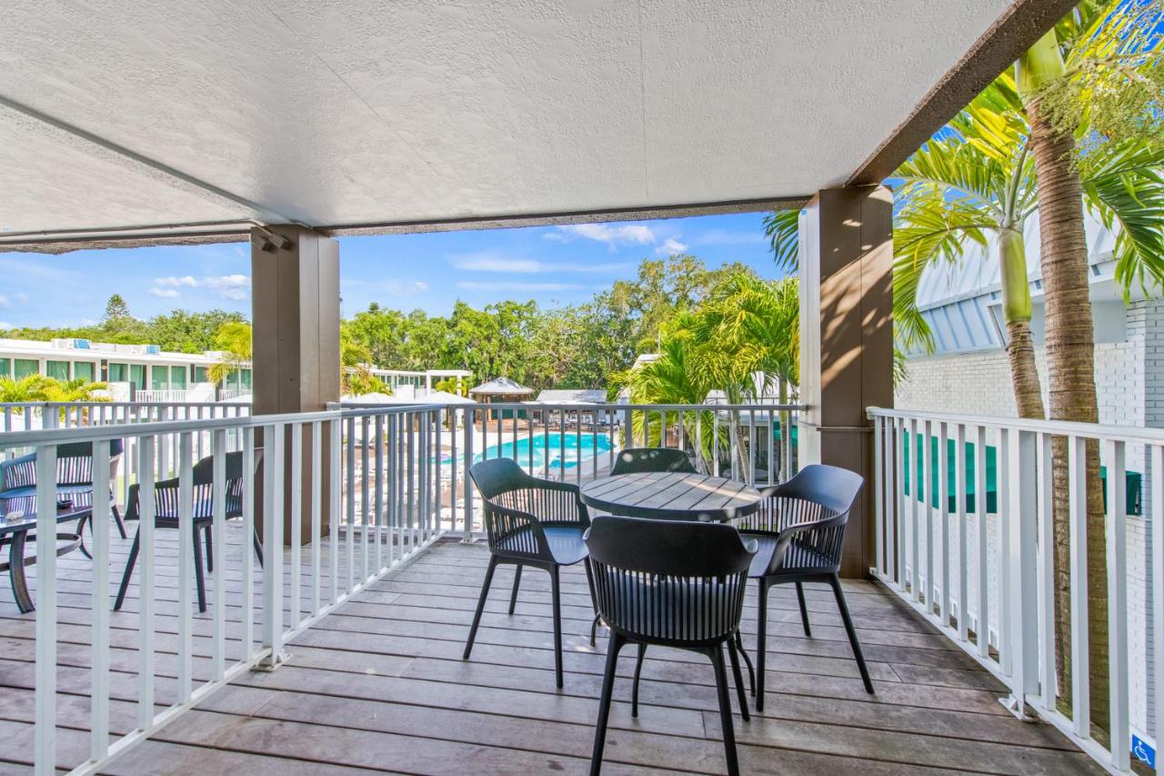 King Suite with Pool View at Casey Key Resorts - Mainland